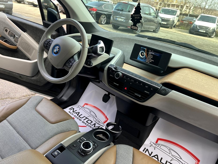 BMW I3