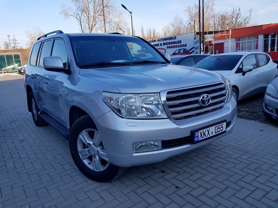 Toyota Land Cruiser 200
