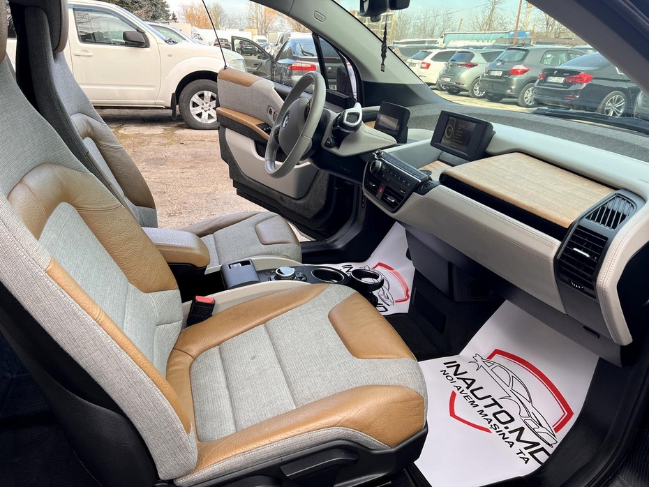 BMW I3
